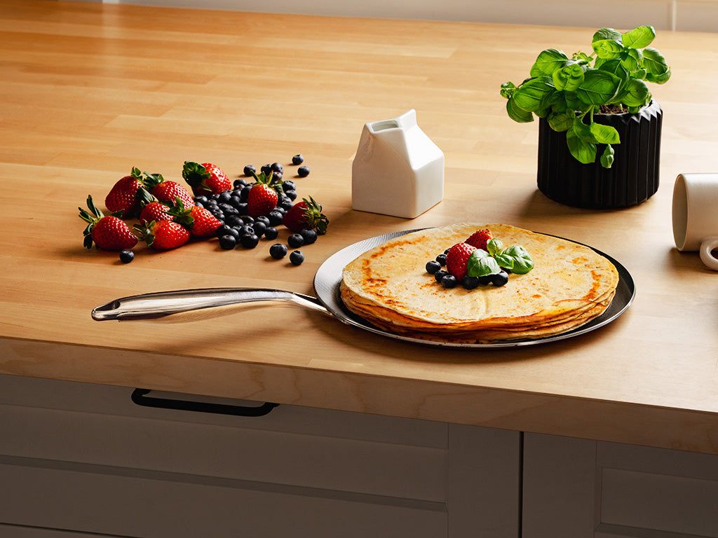 Comment préparer des crêpes avec les ustensiles de cuisine ONYX Cookware