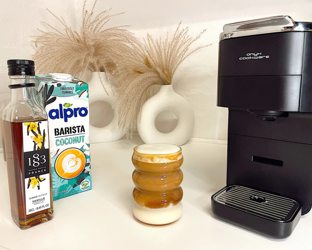 Coconut Iced Latte – Un souffle d’évasion tropicale