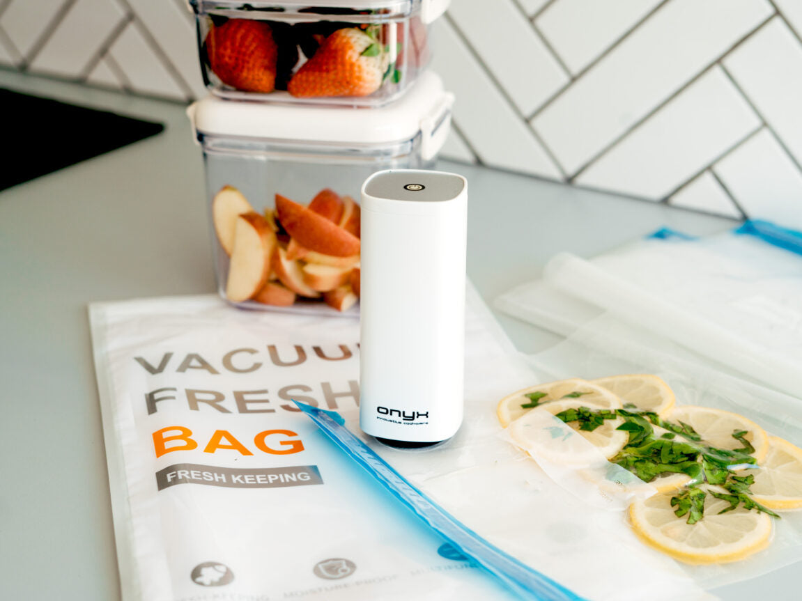 Réduisez le gaspillage alimentaire avec un ensemble de mise sous vide d'ONYX Cookware