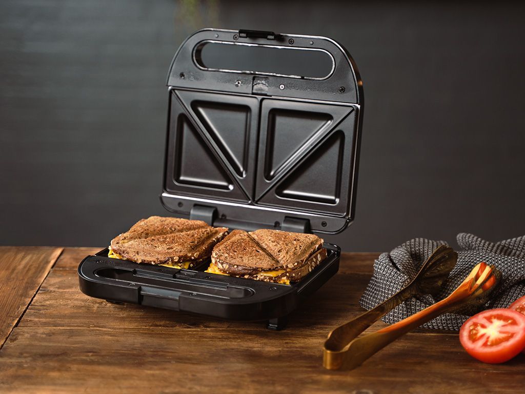 4-EN-1 APPAREIL À CROQUE-MONSIEUR - 4