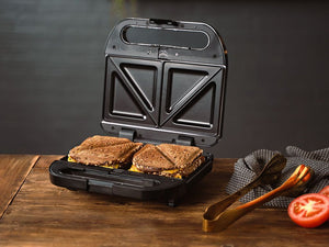4-EN-1 APPAREIL À CROQUE-MONSIEUR - 4