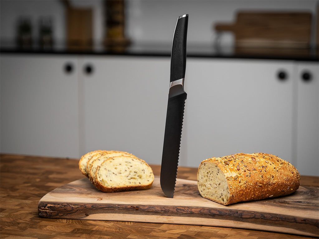 COUTEAU À PAIN 20CM - 2